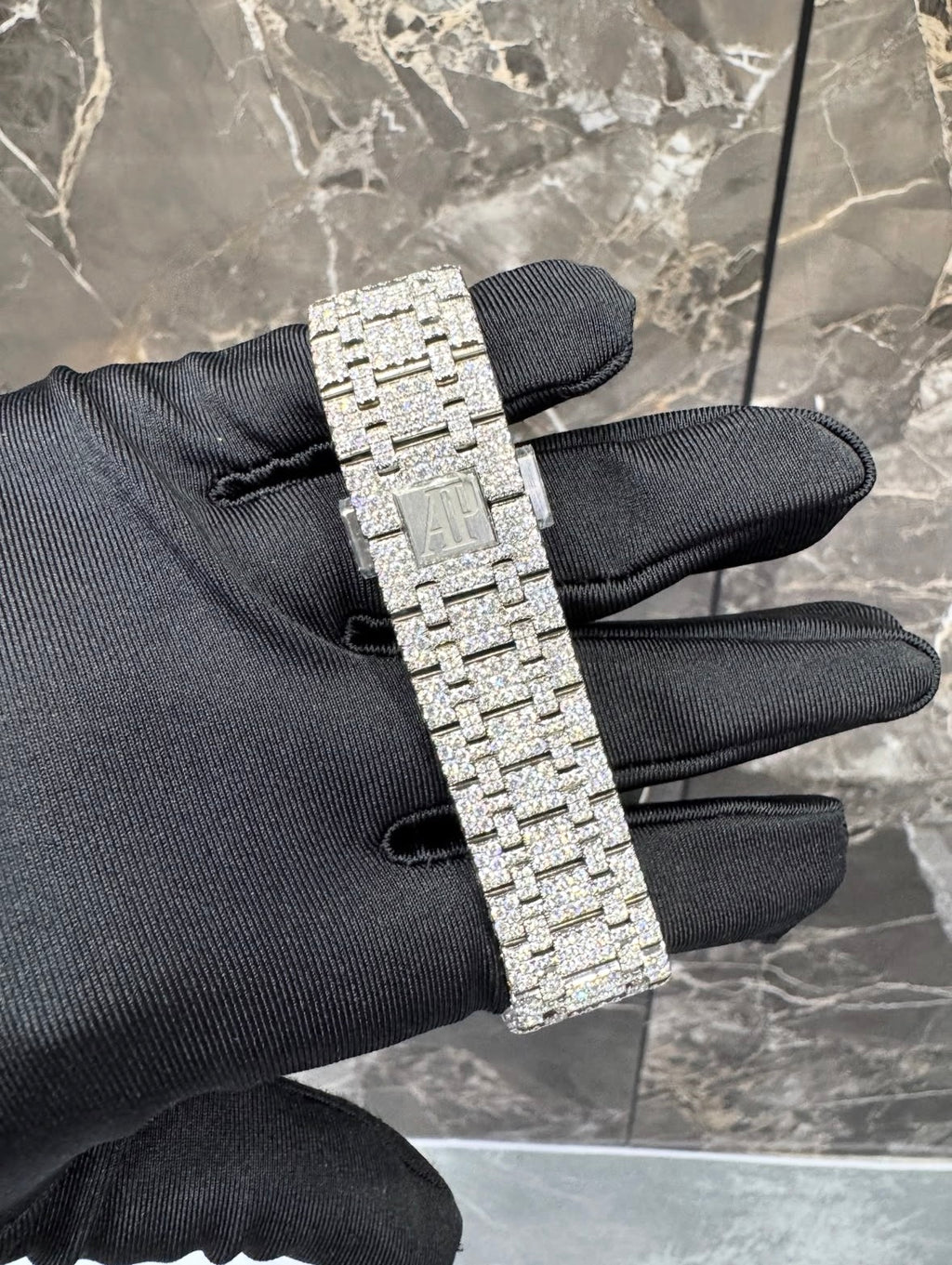 Lab-Diamond "Skeleton"