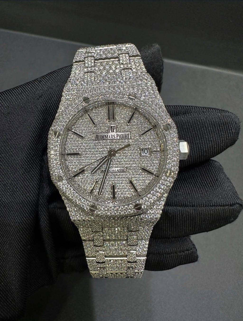 Mossainaite "Silver Dial"